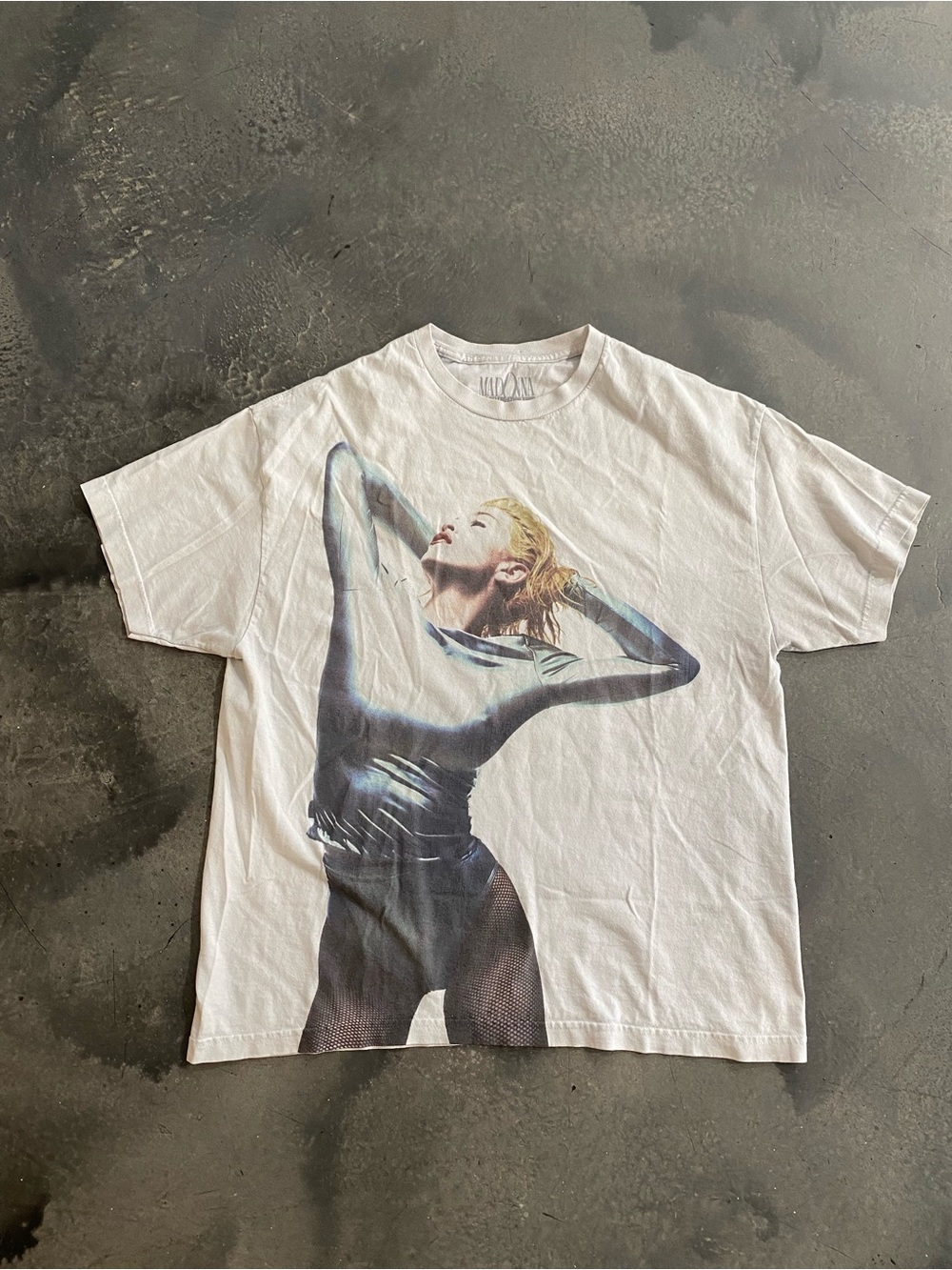 MADONNA Celebration Tour 2024 Absolutely no Regrets Shirt Sz XL 
((Agos A-1)